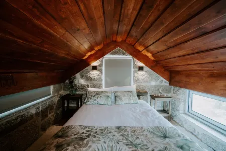 T1 - Casa da Eira - Old granary converted into a house