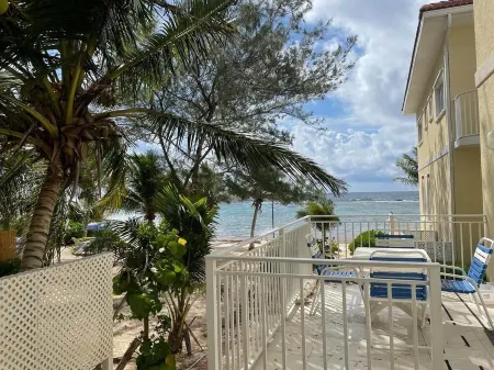 Terrific Seabreeze Villas Condo from 186/night. Rental Car Included!