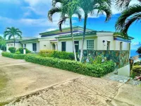Luxury 5-bedroom villa with infinity edge pool