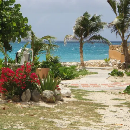White Sands Retreat - Beachside at Beacon Hill