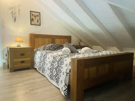 Small sugar bowl duplex with sea view