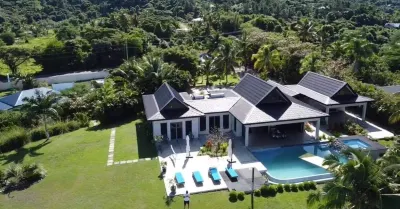 Three Palms Beachfront Villa