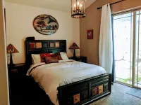 Newer Luxury Home, minutes from Breckenridge, Indoor Hot Tub, Mountain Views Hotels in Alma