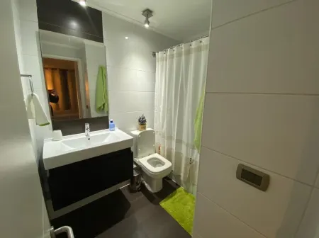 The department is two blocks away from Manquehue metro station Отели рядом с достопримечательностью «Clinica Las Condes»