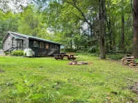 1 Mi to Brantingham Lake: New York Getaway! - Wifi