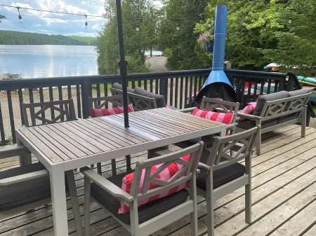 Willow Cabin - North Frontenac Lodge