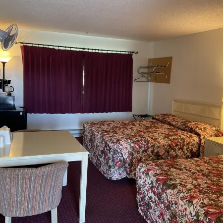 Front Street Inn