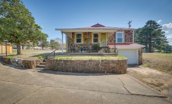 Maries Place - Walk to Subiaco Abbey!