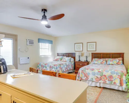 Dock & Fire Pit: Scenic Studio on Suwannee River! Hotels in Levy County