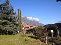 Angerburg Blumenhotel Hotels in Caldaro