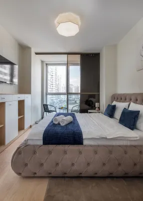 Spacious flat with a magnificent view Hotels near Сумки и чемоданы David Jones