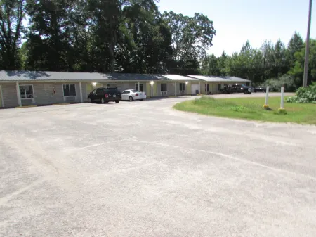 Parsons Inn Downtown Parsons,Tn Отели в г. Парсонс