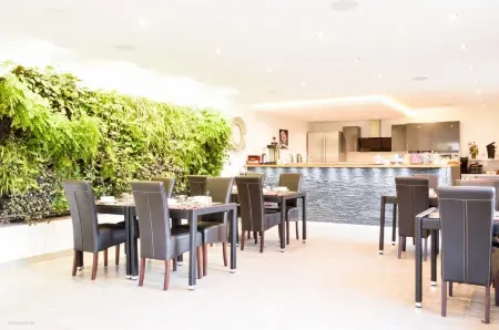 Les Granges d'Haillancourt Отели в г. Жизор