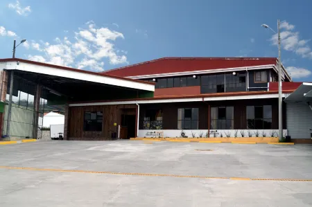 Hotel Las Brumas Отели в г. Ujarras