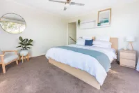 Bush Hideaway by the Beach - parking
