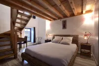 L'Aube du Moulin Hotels in Limas