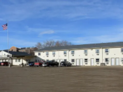 Yellowstone River Inn Hotels in Glendive