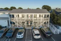 The Whaler's Inn - parking