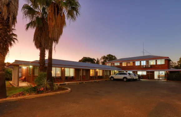 布萊恩斯汽車旅館羅馬