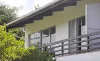Marigot Palms Luxury Guesthouse Hotels near Eudovic's Art Studio
