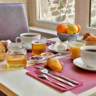 Logis Auberge Dupuytren Dining/Meeting Rooms