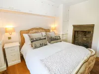 Mill Leat Hotels in Hope