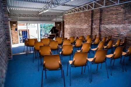 Piano B&B + Coworking Отели рядом с достопримечательностью «Public Library»