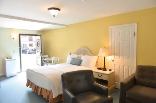 Crown City Inn Coronado Hotels near Coronado Historical Association and Coronado Museum