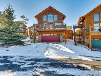 Updated & Spacious Lodge in Heart of Estes Park!