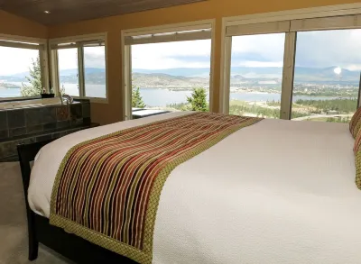 A View of the Lake Bed & Breakfast فنادق في سينترال أوكاناغان