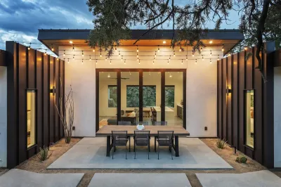 A Little Tish - Secluded Stargazers Getaway 2 Bedroom Home by RedAwning Отели в г. Юкка Вэлли