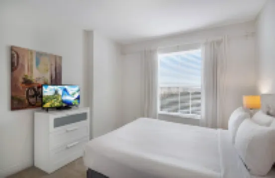 更新的公寓附近的大會中心，我駕駛和環球！