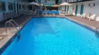 The Amethyst Beach Motel - Beach
