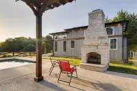 Outdoor Pool and Patio Quiet Whitney Retreat! - 3-Star
