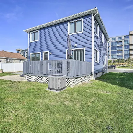 Long Branch Getaway Grill, 1 Block to Beach!