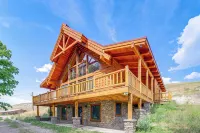 Nordic Style Lodge w/ Deck on 80 Acres in Arlee - 4-Sterne