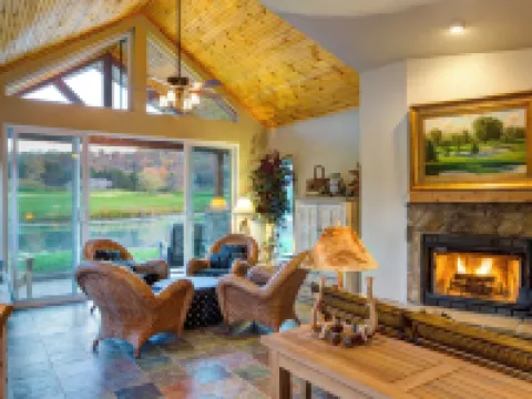 鵝卵石灣俱樂部 拉塞爾酒店