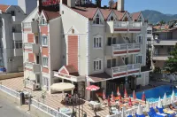 Basil's Apart Hotel - 2-Star