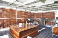 Harbour View Apartments