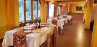Hotel Morales - breakfast