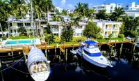 Villa Venezia Hotels near E Las Olas Blvd