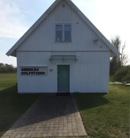 Abbekås Golfrestaurang & Hotell Отели в г. Скуруп