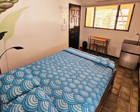 Casa Pura Vida Surf Hostel - Tamarindo Costa Rica Hotels in Tamarindo