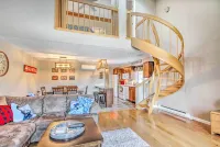 Ski Condo w/ Pool, Close to Story Land & Attitash! - Balcony