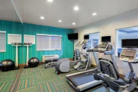 Holiday Inn Express & Suites Oroville Lake Hotels in Butte County