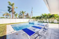 Naples Vacation Home Private Pool and Hot Tub! - Pools
