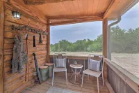 Chic Thorndale Cabin w/ Fire Pit & Fishing Pond - Parkplatz