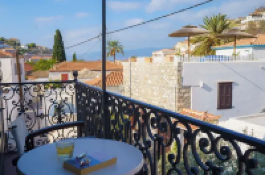 ファエドラ ホテル