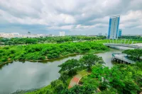 Homey 2Br Apartment @ Springlake Summarecon Bekasi Hotels in North Bekasi