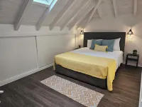 SurfSoul B&B Hotels in Peniche